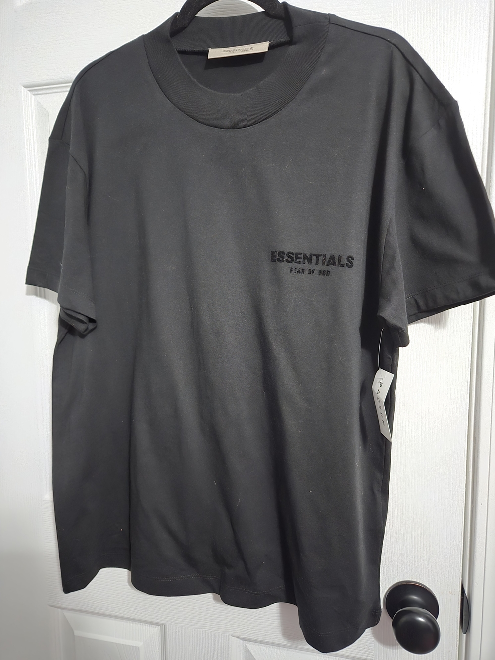 (4)Essentials Black Short Sleeve Crewneck Tee - Picture 2 of 5